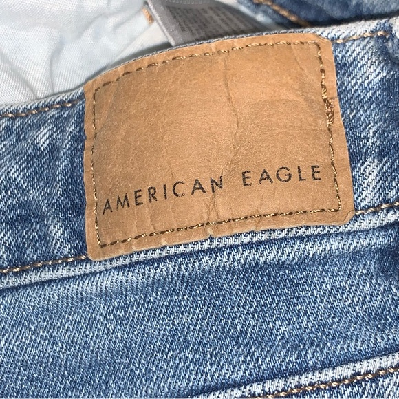Size 18 American Eagle Stretch Mom Jean - Picture 2 of 5